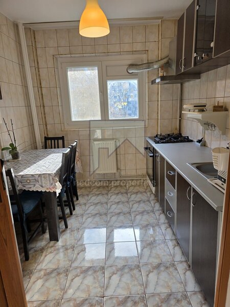 Rahova, Barca, vanzare apartament 2 camere.